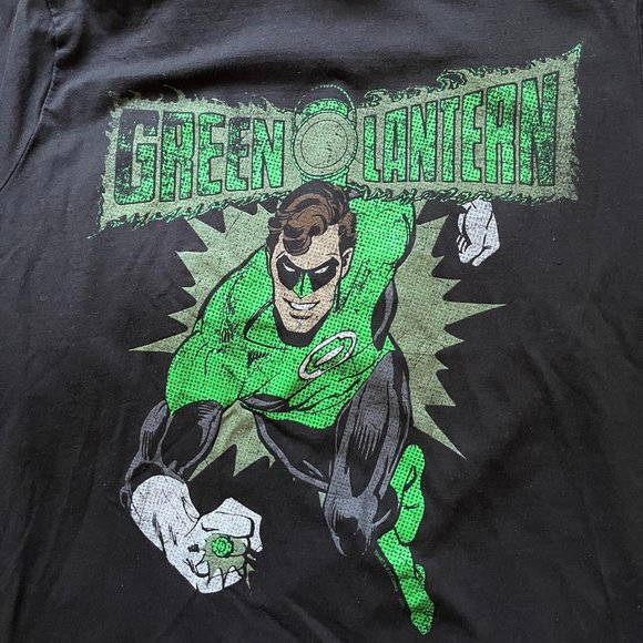 Green Lantern Graphic Tshirt - Picture 2 of 2